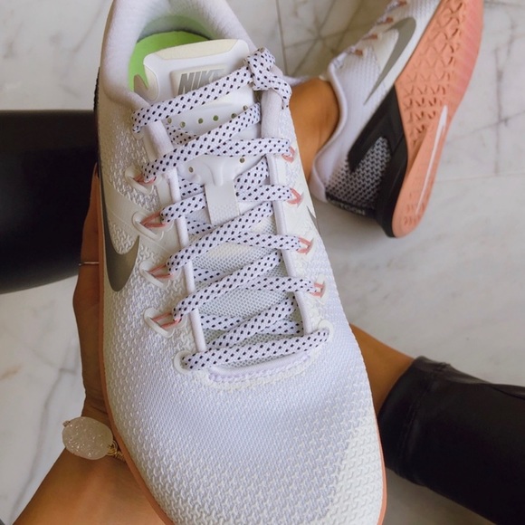 nike metcon 4 - Picture 2 of 7